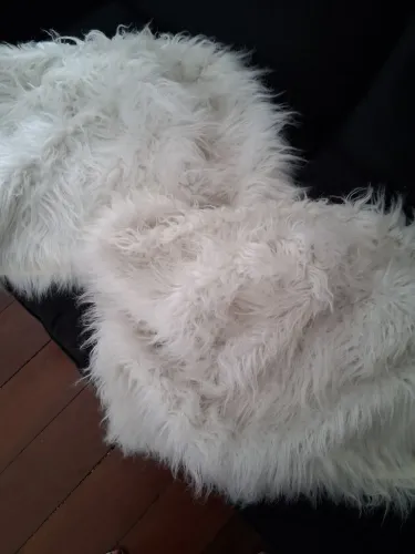 Duas capas pra puff de pelo  branco 