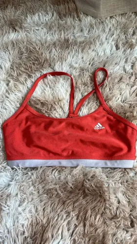 Top de Academia Adidas