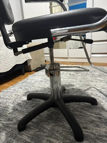 Cadeira para barbearia ou salão de cabeleira