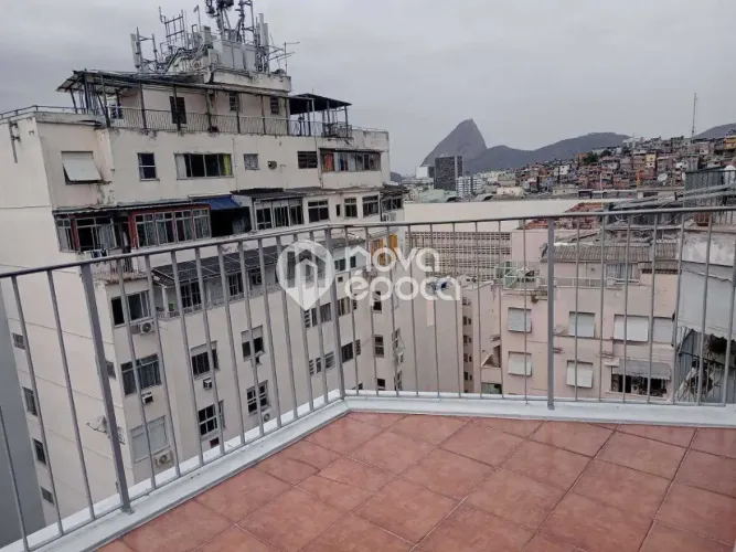 Glória | Cobertura 2 quartos, sendo 1 suite