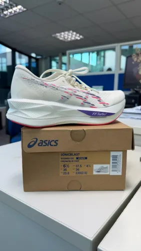 Tênis Asics Sonicblast 35 feminino novíssimo
