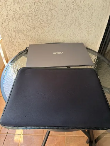 Notebook ASUS 3500U, Ótimo Desempenho +Case