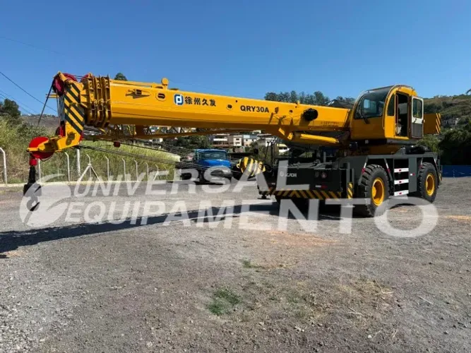 Guindaste RT - XJCM modelo QRY30A.