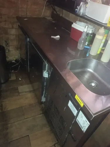 Balcão / Geladeira Gelopar 2 portas com Pia