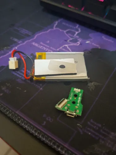 Kit: Bateria|Membrana condutividade e conector de carregador do PS4