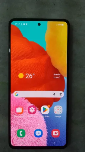 Vendo celular Samsung Galaxy A51, ótimo estado, vai com carregador $480,00