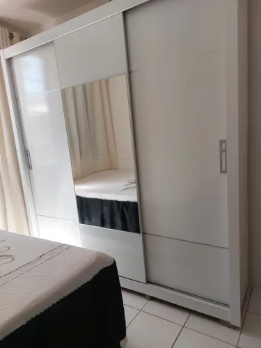 GUARDA-ROUPA CASAL