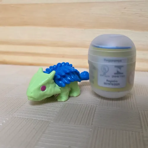 jurassic world kinder ovo joy