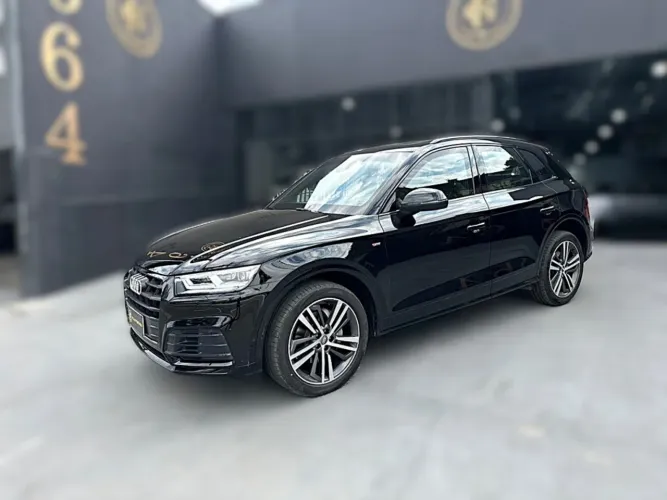 Audi Q5 S-line Black 2.0 TFSI Quat. S-tronic 2020