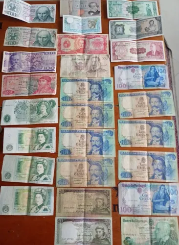 27 Cédulas de Portugal, Reino Unido, Itália, México, Paraguai e Chile
