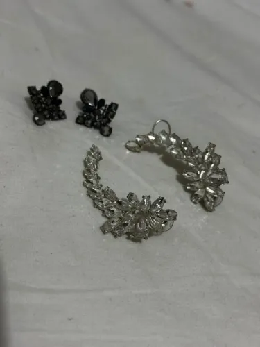 2 Pares de Brincos