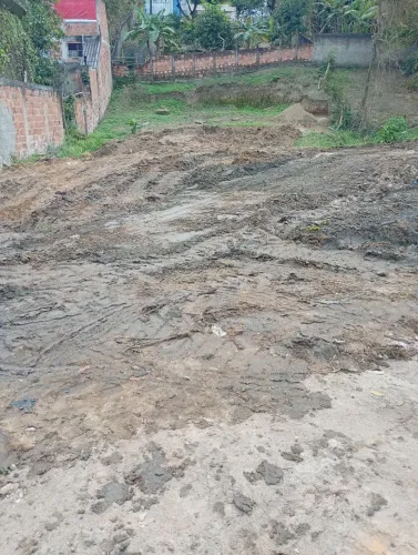 Vendo terreno em Santa Isabel - SG