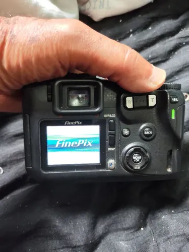Camera digital Fujifilm- leia