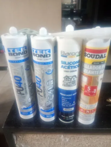 Silicone , PU e selante PU