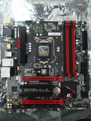 Placa Mãe Gigabyte GA-B150M-Gaming 3 DDR4 (LGA 1151)