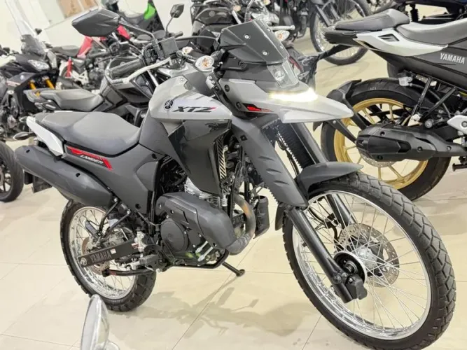 YAMAHA XTZ 250 LANDER 2026