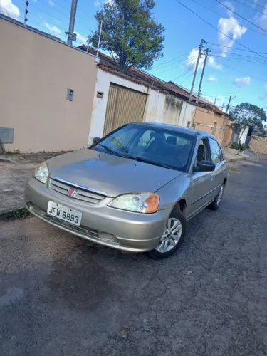 Honda Civic Sedan LX 1.7 16V 115cv Mec. 4P 2001