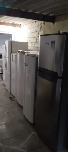 vende-se geladeiras a partir de 690
