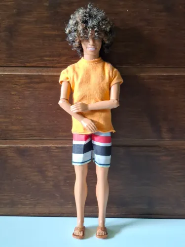 Boneco Chad High School Music