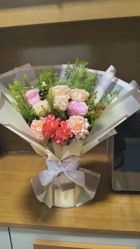 Buquês de flores artificial a partir de 35,00 