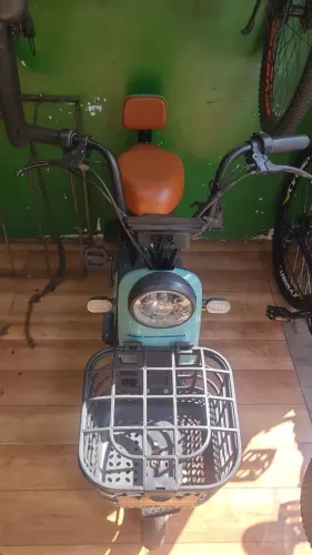 Scooter elétrica, não precisa de CNH!