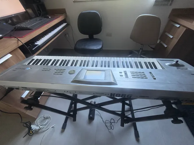 Korg Trinity 76 teclas