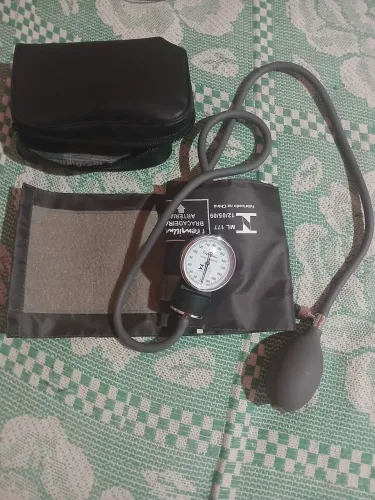 Esfignomamometro Aneroide Premium