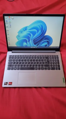 Notebook Lenovo IdeaPad 1 15AMN7 ( Ryzen 5 | 8GB RAM | 256 SSD) - Estado de novo
