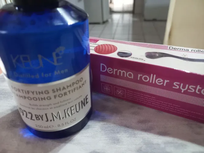 Shampoo antiquedas e microagulhador