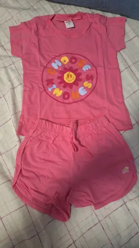 Conjuntinho para meninas de 4 anos novo