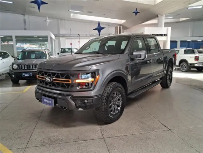 Ford F-150 Tremor 4X4 5.0 V8 2025