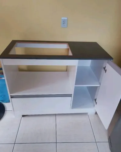 Vendo esse armário Novo de fogão de 5 bocas.
