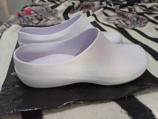 Sandália Crocs n:41 valor 45$