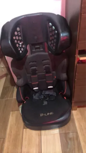 Vendo cadeirinha de carro 280