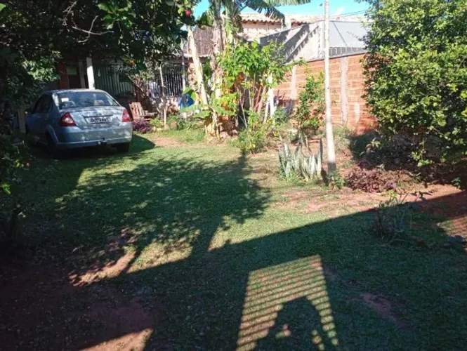 Terreno com 250m². Excelente potencial para construção residencial ou comercial.