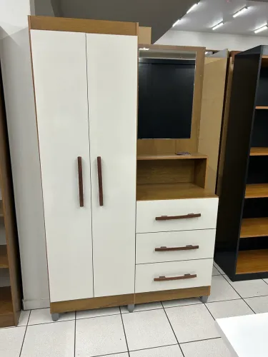 Cômoda com espelho NOVA