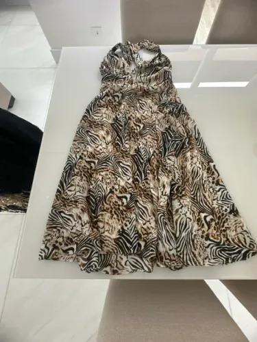 Vestido midi frente única , TAM M , animal print, tecido crepe 