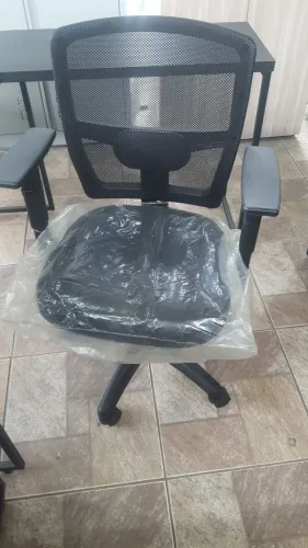Cadeira ergonômica com apoio lombar- Nova