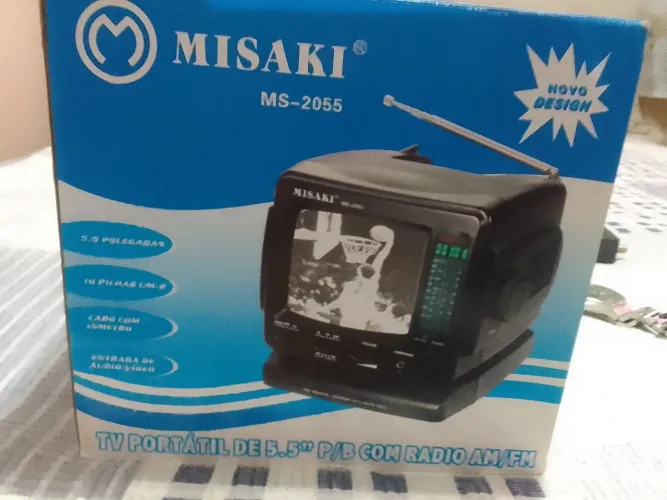 TV portatil de 5.5 com Radio Am/Fm