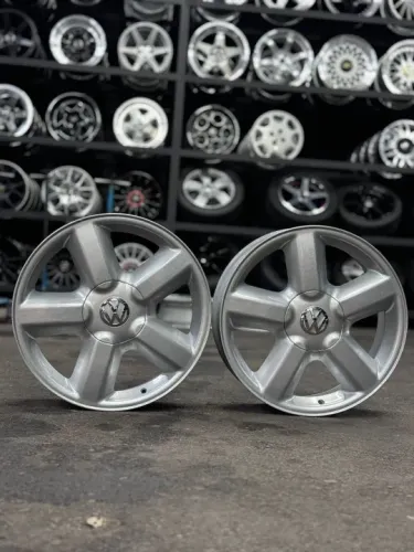 Rodas Volkswagen GTi tubular aro 17