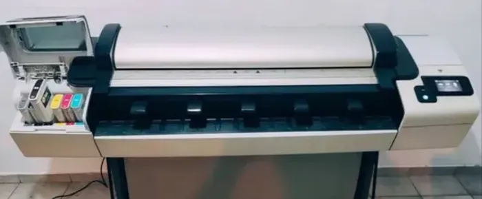 Plotter HP Designjet T2300 EMFP - R$ 19.900,00