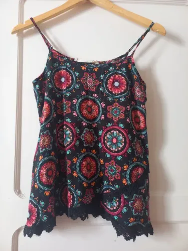 Camiseta estampada floral - tamanho 38 C&A