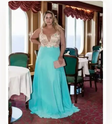 Vestido Longo de Festa Plus Fesperamor