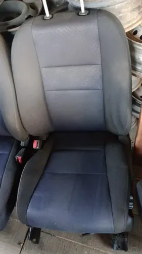 Jogo de bancos em tecido Honda Fit ano 2013. Perfeitos