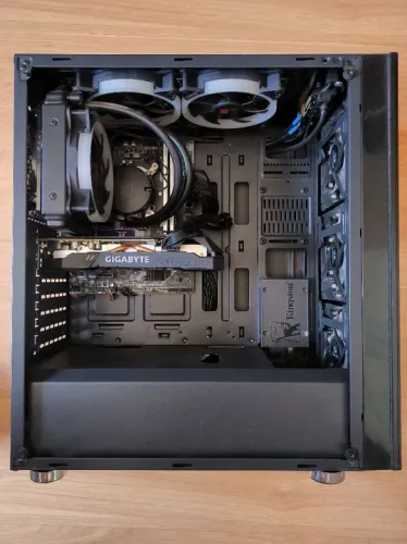 PC Gamer - RTX 2060 + i5 9600kf