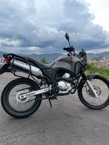 Yamaha XTZ Teneré 250 - Muito nova!