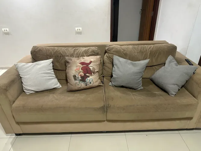 Sofá e cadeira de sala