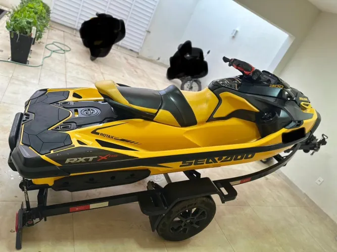 Jet Ski Sea-Doo RXT-X 300 - Ano 2022