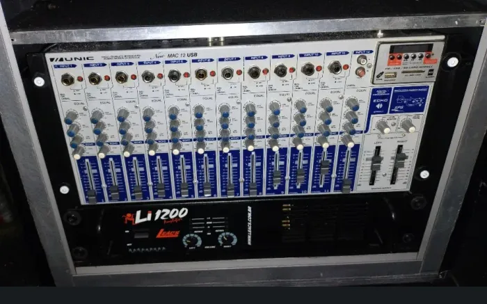 Mesa de Som UNIC New 12