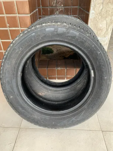 Par pneu 225 60 R17 Pirelli scorpion verde 